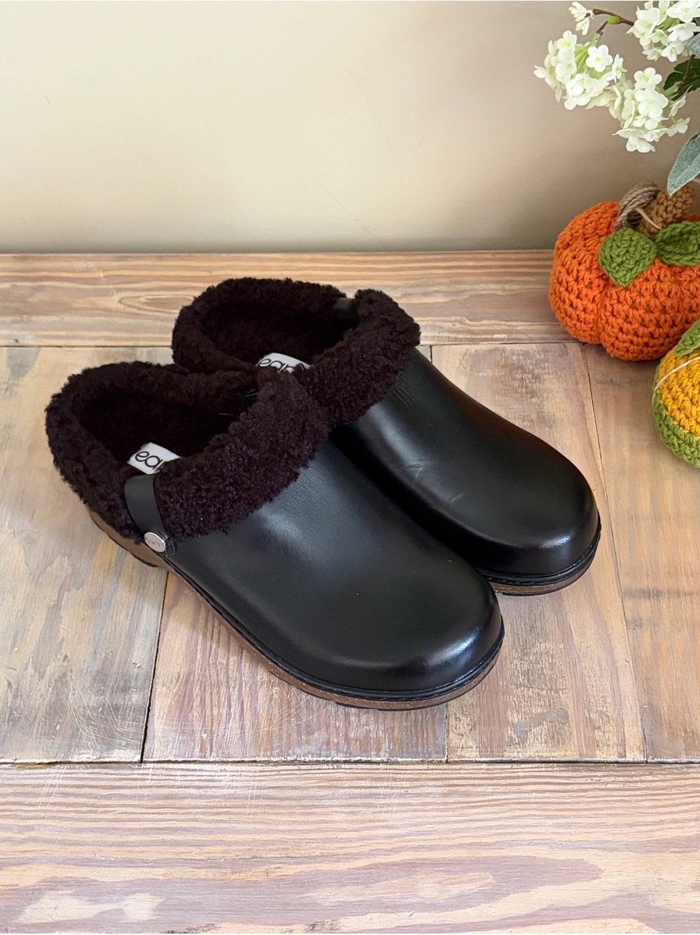Earth Black Leather Kona Clog / Mule 🍂 🆕
